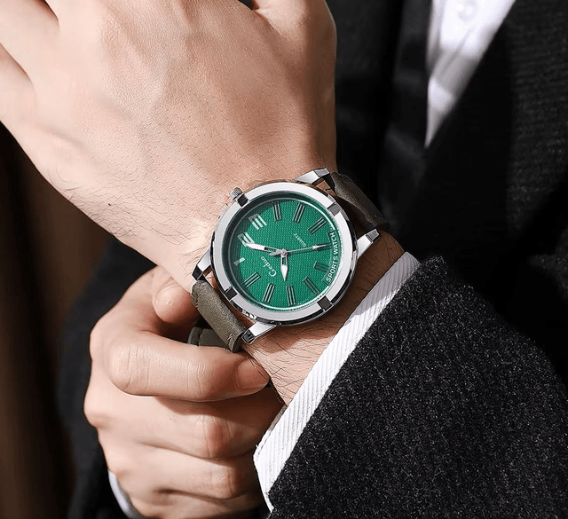 Montre à quartz fond vert avec bracelet en cuir  pour homme 
